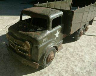 Vintage WWII Toy Army Truck - Marx Lumar/ Louis Marx Company - 3
