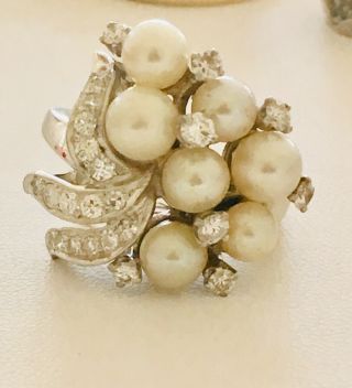 Vintage 14 Karat White Gold Diamond And Pearl Ring 10