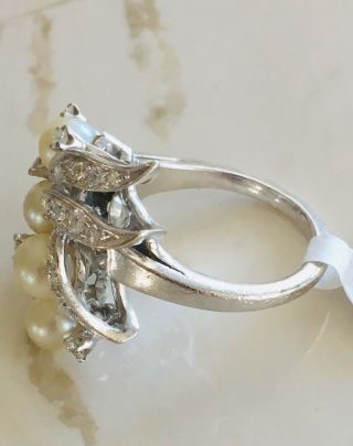 Vintage 14 Karat White Gold Diamond And Pearl Ring 5