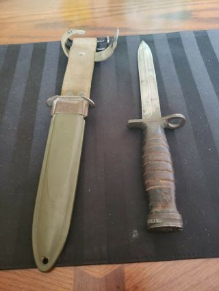 Wwii Us M4 Utica Guard Carbine Rifle Bayonet Knife With M8 Scabbard