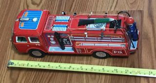 12” Vintage Yonezawa 8 - 119 Japanese Tin Friction Fire Truck Nozzle 8 - 119