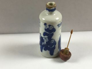 Antique Chinese Snuff Bottle Blue White Ceramic or Porcelain Men Women 5