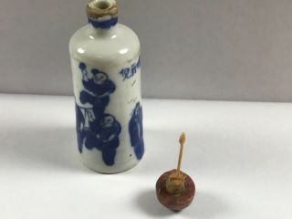 Antique Chinese Snuff Bottle Blue White Ceramic or Porcelain Men Women 6