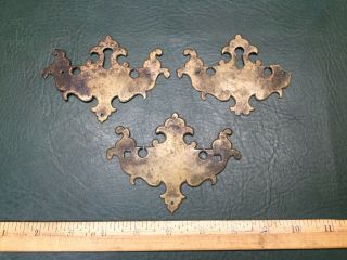 Set Of 3 Antique Solid Brass Chippendale Bat Wing Backplates Two Escutcheons