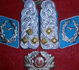 Sb125 East German Shoulder Boards,  Collar Tabs And Hat Badge,  Af Colonel
