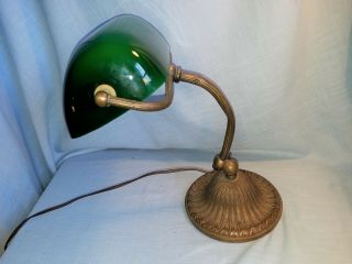 ANTIQUE VINTAGE EARLY BANKERS BRASS BRONZE TABLE LAMP BASE GREEN GLASS LAMPSHADE 3