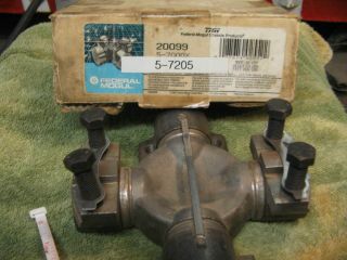 5 Ton U Joint Rockwell Nos Usa 5 - 7000 5 - 7205 M8909 Universal Military Truck