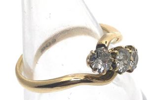 Edwardian 1902 18ct Yellow Gold Diamond Trilogy 0.  81cts size P 1/2 5