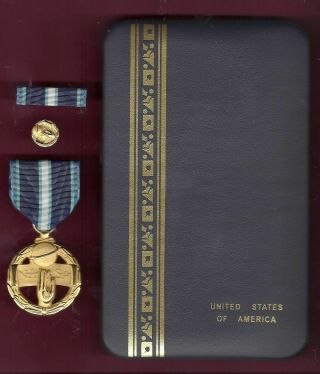 Nasa Exceptional Scientific Award Space Medal Cased Set With Ribbon Bar And Lpin