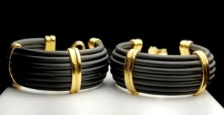 ROBERTO COIN AFRICA 18K YELLOW GOLD & RUBBER HOOP EARRINGS - ⋆1226 VI - US SHIP 4