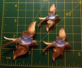VINTAGE ALFRED PHILIPPE CROWN TRIFARI BLUE MOONSTONE JELLY BELLY 3 SPARROWS PINS 7