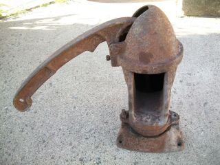 Vintage Antique Cast Iron Hand Water / Cistern Pump 13 
