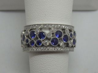 Tiffany & Co.  Platinum,  diamond and blue Sapphire Cobblestone band ring size 5.  5 3