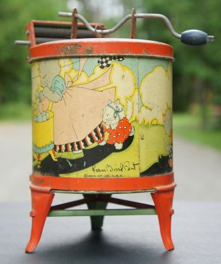 Vintage 1930`s Ohio Art Kitten`s Tin Toy Washing Machine With Wringer