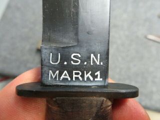 WWII US NAVY MARK 1 COMBAT/UTILITY KNIFE - CAMILLUS N.  Y.  - - 4
