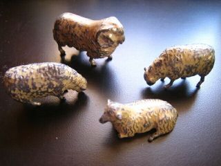 4 Antique Vintage Britains Ltd Miniature Lead Sheep Ram & 3 Ewes Made In England