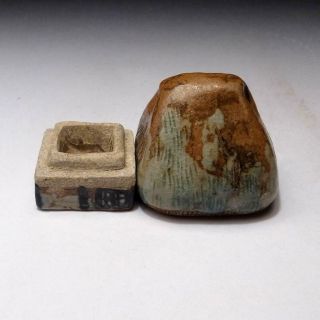 AO2 Japanese Incense Case,  Kogo,  Shigaraki ware with Signed box,  Old sytle house 6