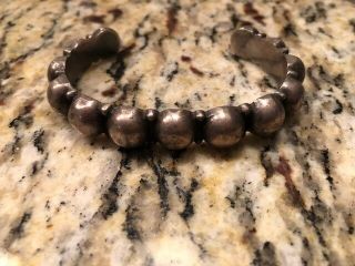 EARLY NAVAJO COIN SILVER INGOT DOMED SINGLE ROW BRACELET CUFF 10