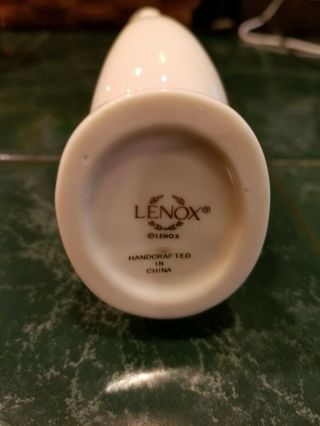 LENOX SWAN VASE 4