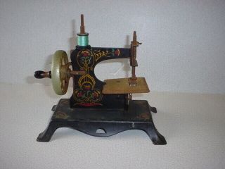 Casige Antique Mini Toy Sewing Machine Germany Hand Crank Metal Flowers Eagle 3