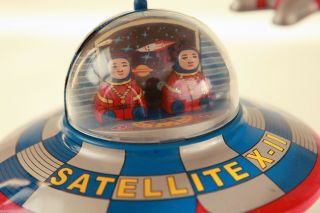Space Ship Tin Toy Retro & Astronaut Spaceship Mystery Action Collectable
