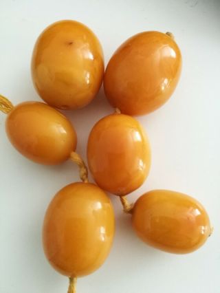 Six Big Matching Antique Egg Yolk Amber Beads 27 G