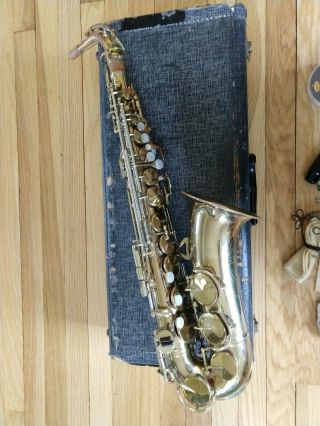 Antique 1940 ' s H.  N.  White King Zephyr Alto Saxophone with Case - 5