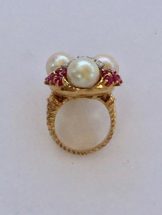 18K Yellow Gold Pearl,  Ruby,  Diamond Ring: Natural South Seas G - H VS2 10