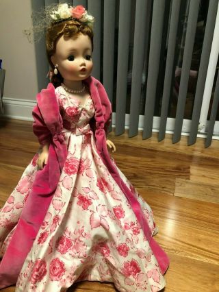 Vintage 21 Inch Madame Alexander Cissy Doll With Out Box