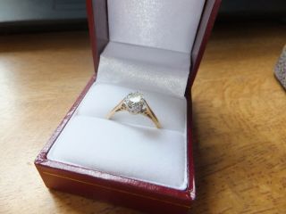 Wonderful Art Deco 18 ct gold / plat diamond Solitaire ring,  0.  85 carat.  wow 3