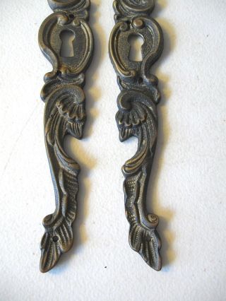 (2) ANTIQUE / VINTAGE - - FURNITURE KEYHOLE DECORATIONS / COVERS - - SOLID BRASS 3