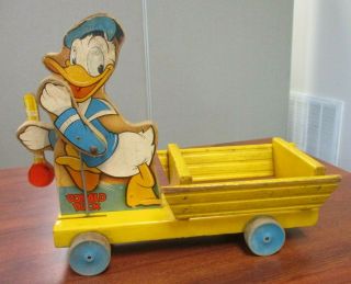 VINTAGE FISHER PRICE DONALD DUCK DRUM MAJOR WOODEN PULL TOY NO.  432 - 532 3