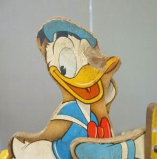 VINTAGE FISHER PRICE DONALD DUCK DRUM MAJOR WOODEN PULL TOY NO.  432 - 532 6