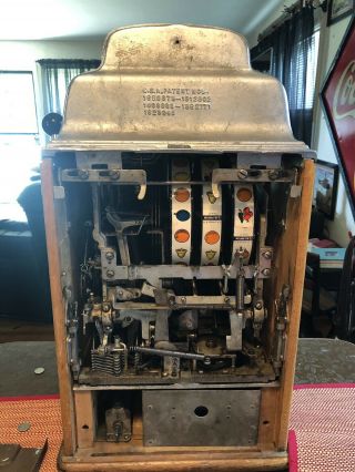 Antique Slot Machine 5¢ O.  D.  Jennings 1946 Standard Chief 8