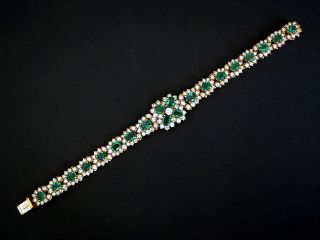 Vintage 1970s Harry Winston Colombian Emerald and Diamond Bracelet in 18K Gold 2