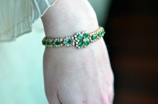 Vintage 1970s Harry Winston Colombian Emerald and Diamond Bracelet in 18K Gold 7