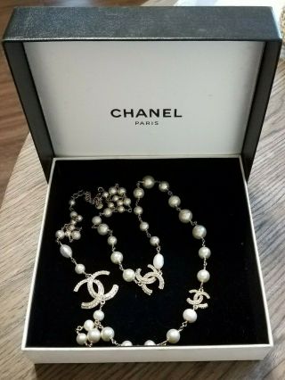 Authentic Rare Vintage Large Chanel Cc Logo Pearl Rhinestone Necklace Chain