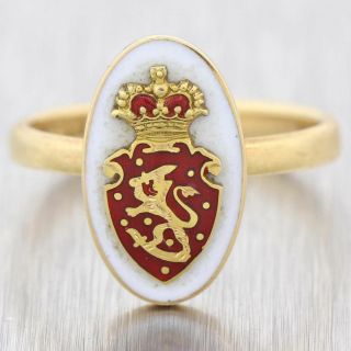 1860s English Antique Victorian 18k Yellow Gold Enamel Crest Cocktail Ring D8