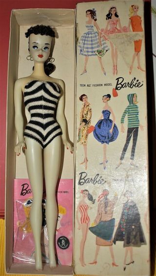 Vintage Ponytail Barbie 3 Pale Ivory,  Brown Eyeshadow,  Boxed Japan On Foot