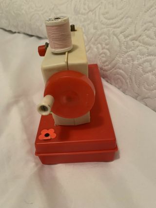 Vintage Toy Raggedy Ann Sewing Machine 4