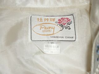 Chinese Vintage 100 White Silk Jacket/Robe w/Embroidered Floral Design sz XL 2