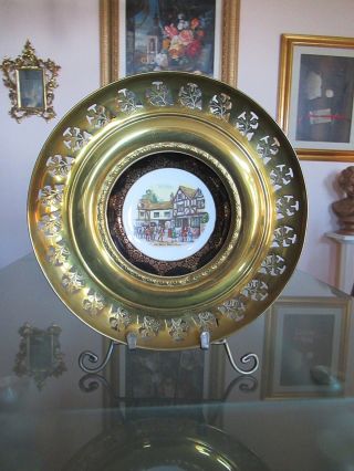 Vtg Regency Bone China England 12 " Brass Encased Porcelain Wall Plate Coach Hous