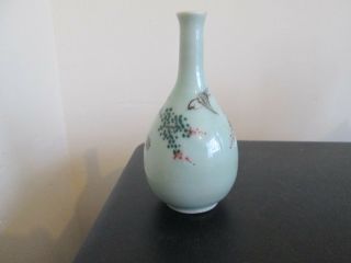 ANTIQUE CHINESE GREEN CELADON GLAZED PORCELAIN BOTTLE VASE 2