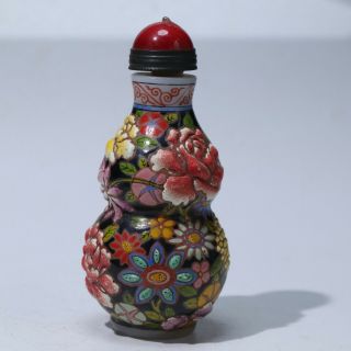 Chinese Peking Glass Carved Snuff Bottles F489