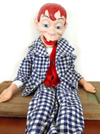 2000 Goldberger Mortimer Snerd Ventriloquist Doll Mouth Doesn 