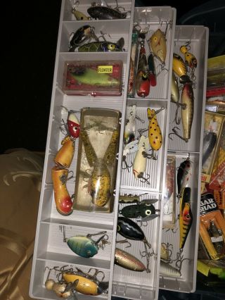 vintage tackle box full of lures 7