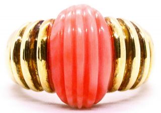 ITALY 1950 ' S CORAL CARVING ALMOND SHAPE RED CORAL 18 KT RETRO RING VERY ELEGANT 2