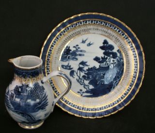 18x PIECE 18th C CHINESE EXPORT BLUE AND WHITE TEA BOWL CUP SAUCER DISH VASE A/F 8