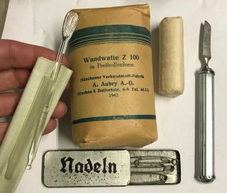 WWII German Leather Medical Pouch with Contents 8