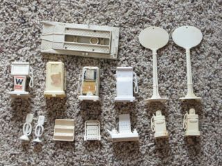 Vintage Marx Gas Station Accessories - Pumps,  Signs,  Oil Racks And More